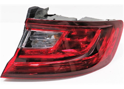 ŠTOPLAMPA REN MEGANE 016- DX VANJSKA LED 4 VRATA LIMUZINA