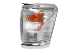 ŽMIG. TOYOTA HI-LUX 98-00 LX KROM/BIJELO