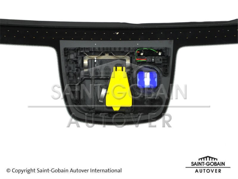 ŠAJBA MERCEDES E W212 2010 GRIJAČ+TELECA SENZ S.GOBAIN