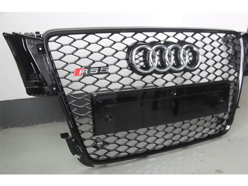 MASKA AUDI A5 08-012- MOD: RS5 ZA SENZ.