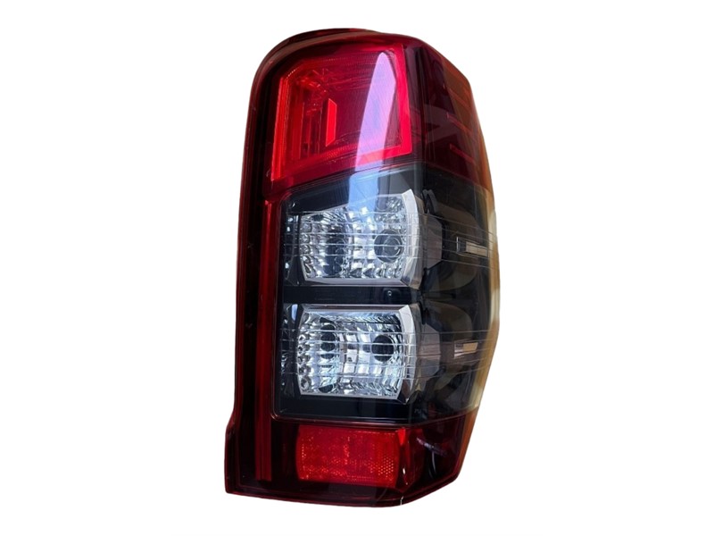 ŠTOPLAMPA MITSUBISHI L200 019- LX LED OBLIK 