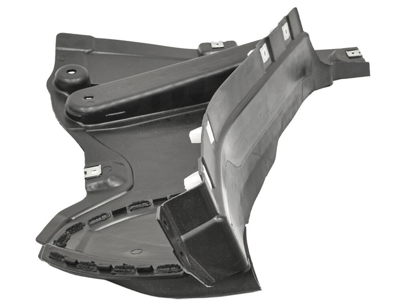 PVC POKLOPAC ISPOD BRANIKA AUDI A6 019- LX